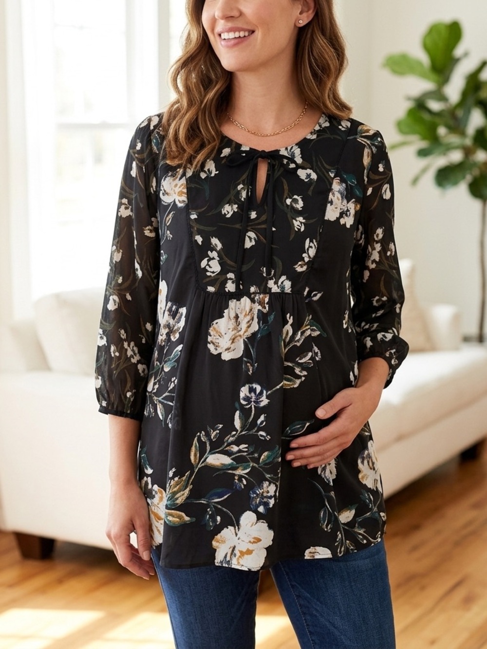 A Pea in the Pod Maternity Floral Chiffon Tie-Front Tunic size medium.